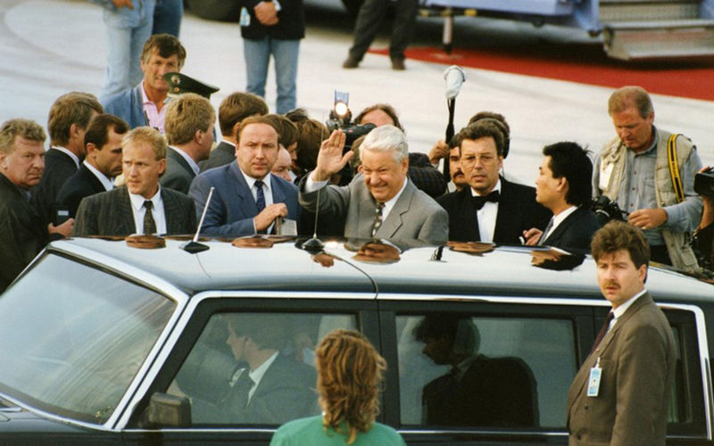 Бронированный лимузин Горбачева и Ельцина — как его строили автомобиль,Россия