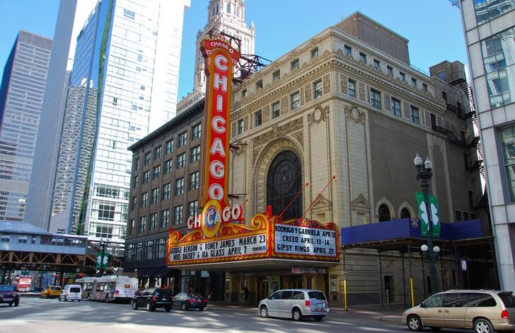 chicago-theatre