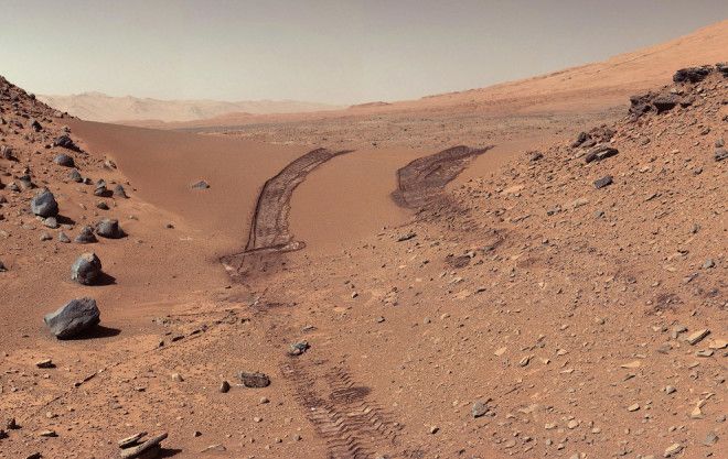 Лучшие снимки марсохода Curiosity и последние новости с Красной планеты