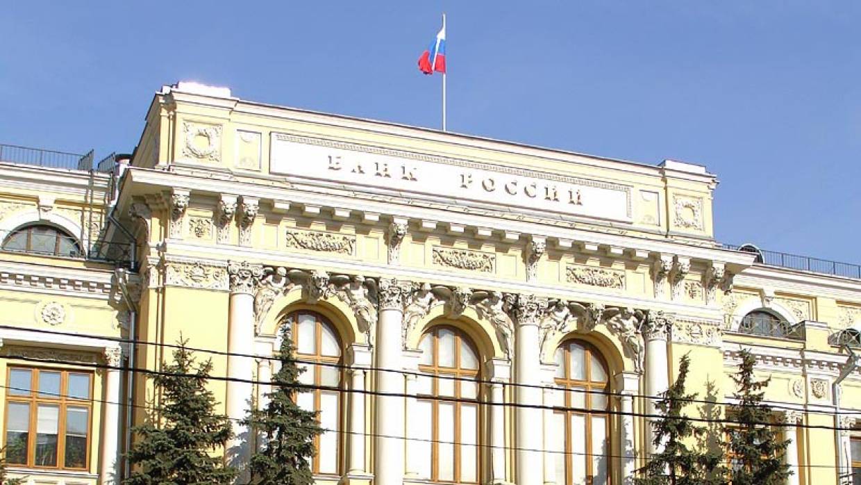 Экономист Заборцев: «Укрепление рубля – это попытка сбить надвигающуюся инфляционную волну»
