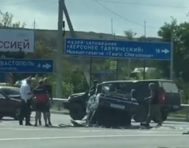 В Севастополе перевернулся автомобиль (ВИДЕО)