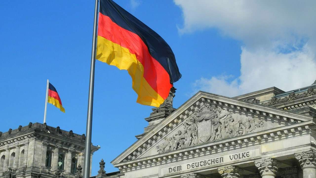 The Spectator: Германия ведет двойную игру в отношении Украины