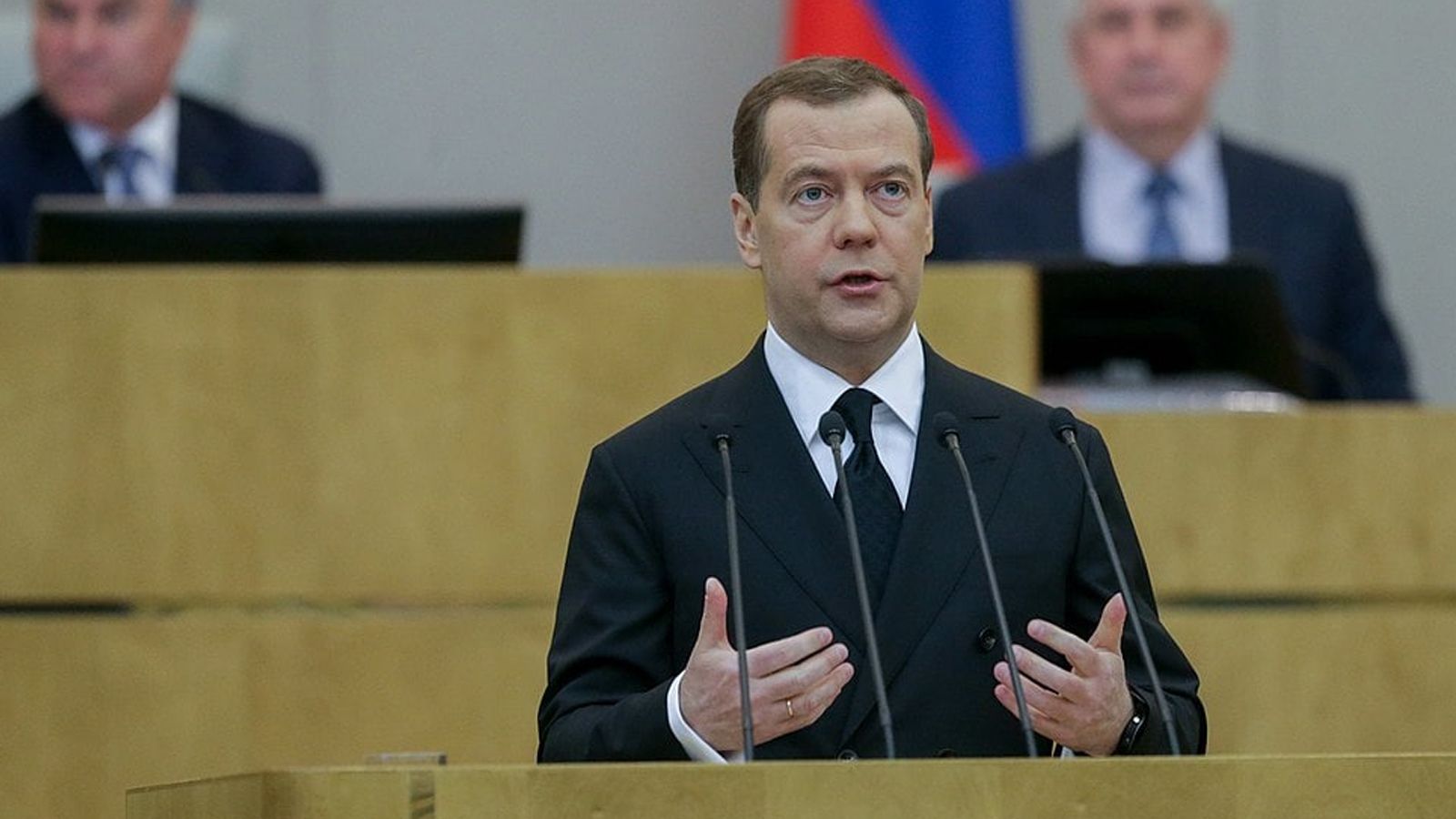Медведев назвал Бербок «полезной дурой» после призыва к ЕС объединиться в борьбе с РФ
