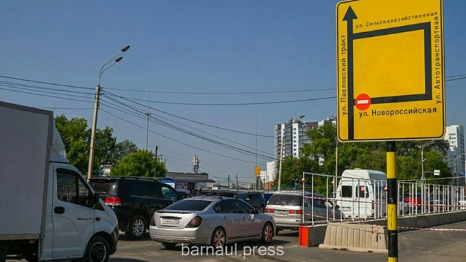 В Барнауле с 21 июня перекроют движение по улице Новороссийской