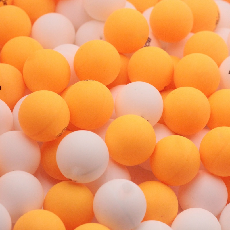 Целлюлоидные шарики для пинг-понга.