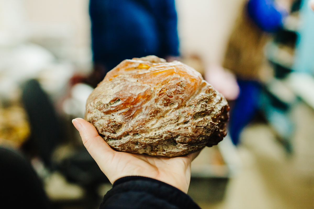 Янтарный комбинат. Закулисье редких профессий