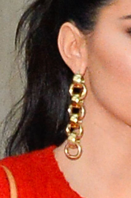 Без белья, но снова в перчатках: рассматриваем новые образы Кендалл Дженнер Без белья, но снова в перчатках: рассматриваем новые образы Кендалл Дженнер звездный стиль