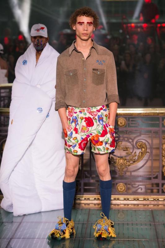 Мужская мода: 25 раз, когда дизайнеры откровенно перестарались Мужская мода: 25 раз, когда дизайнеры откровенно перестарались веселые картинки