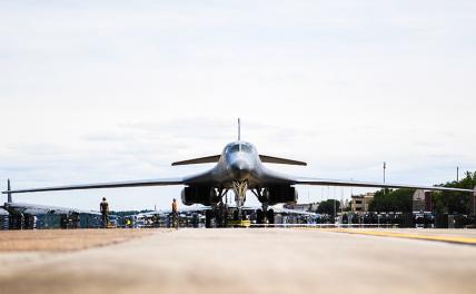 В-1, удар с воздуха: «Черноморский флот — в решето, Балтийский — разом на дно»