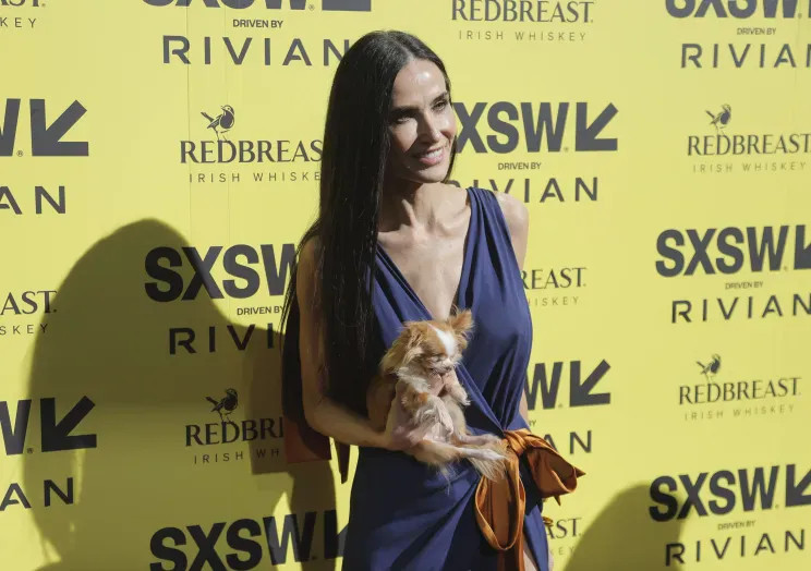 Деми Мур (в открытом платье), сёстры Дакота и Эль Фаннинг, Мишель Пфайффер посетили фестиваль SXSW — 2026 МурДеми, новый, ФаннингЭль, Дакота, Фаннинг, Мишель, Пфайффер, фильм, независимый, представила, Сестра, деньгами, проблемы, Марго, Apple, представили, сериал, фестивале, никогда, ГонсалесПфайффер