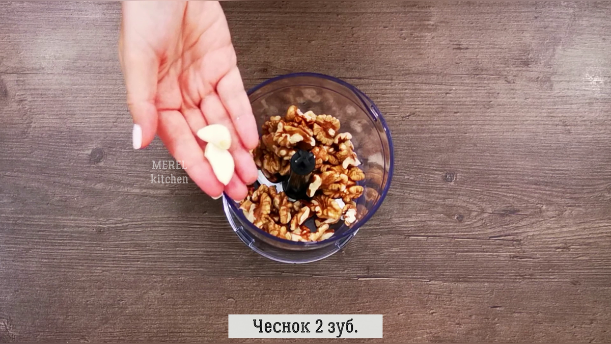 Ну очень вкусный салат! А главное полезный, этот салат для меня просто находка! Я на таком салате к лету скинула 7 килограмм за 3 недели!-10