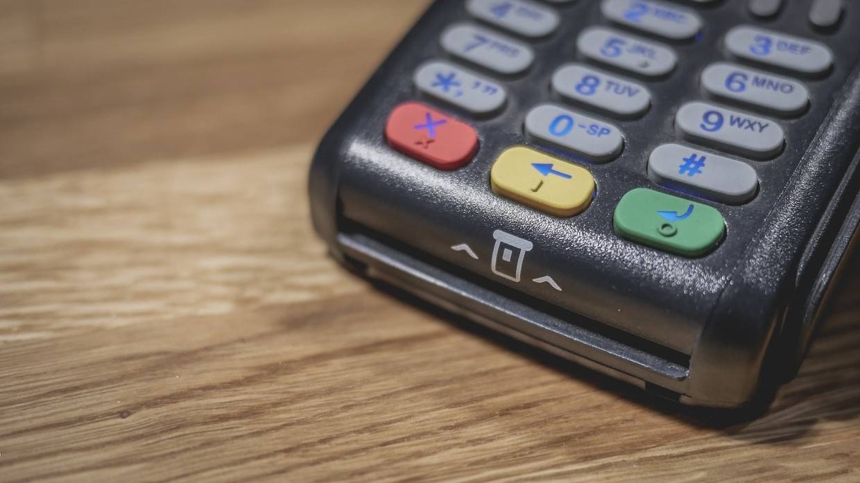 Российские банки с базовой лицензией могут получить статус малого и среднего бизнеса