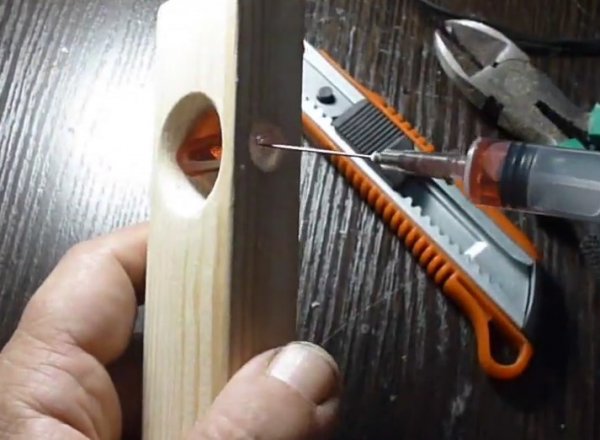 Самодельный строительный уровень за 30 минут Самодельный строительный уровень за 30 минут самоделкин