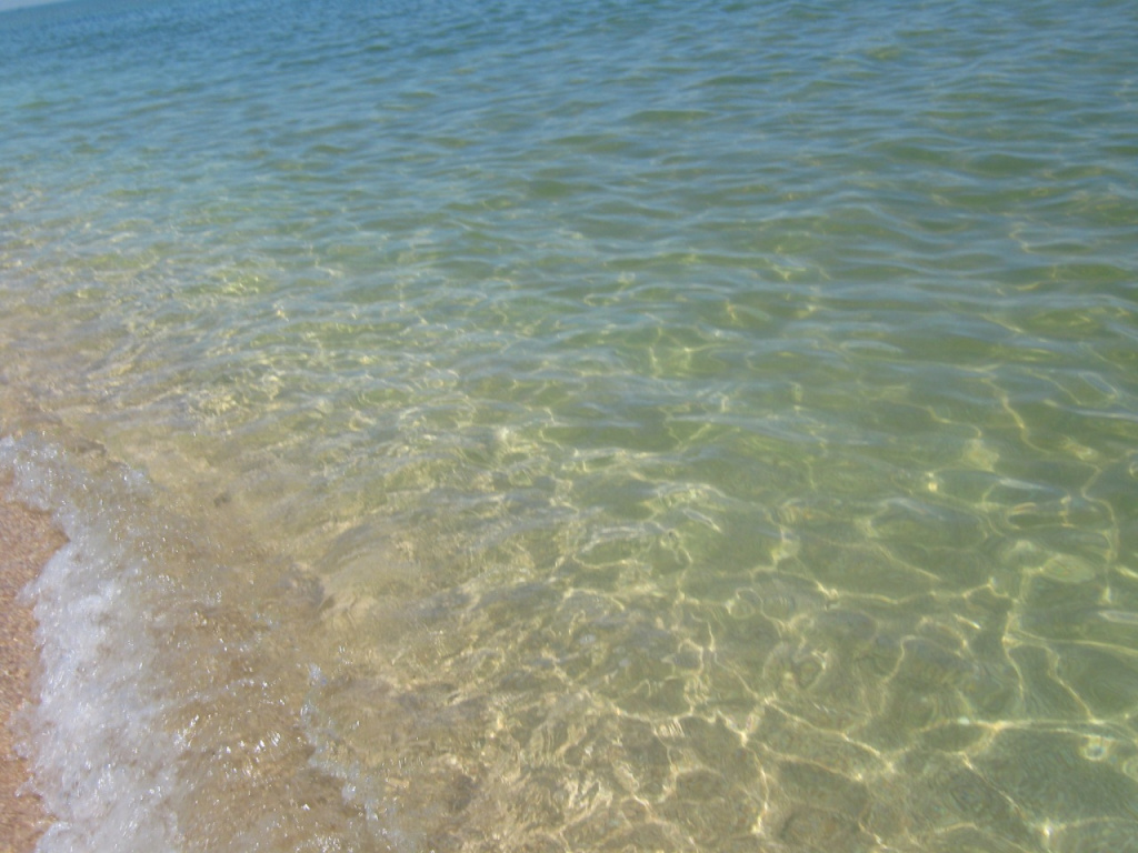 Азовское море — чистая прозрачная вода без медуз и водорослей