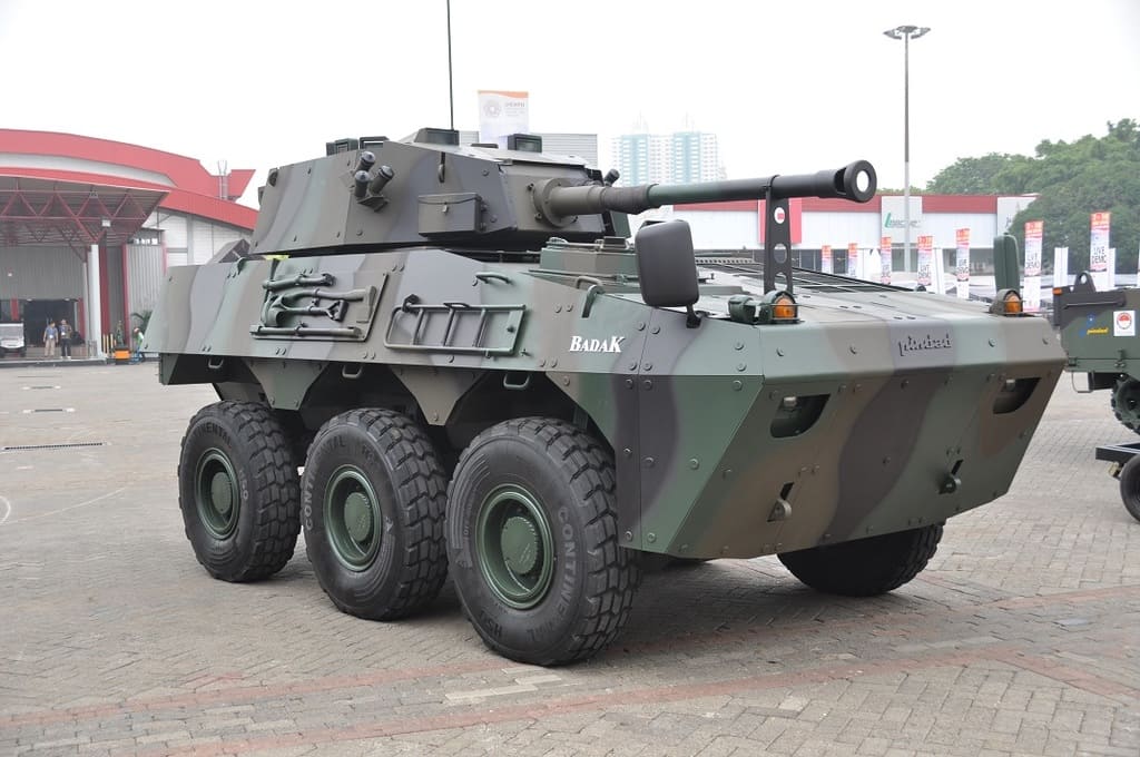 машины огневой поддержки badak, бронетранспортер, indo defense 2018, бронетехника индонезии