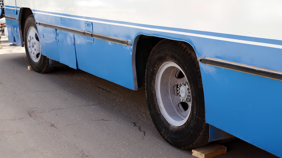 ЛАЗ-695Б: Первый в космосе, или автобус для Гагарина видео,машины