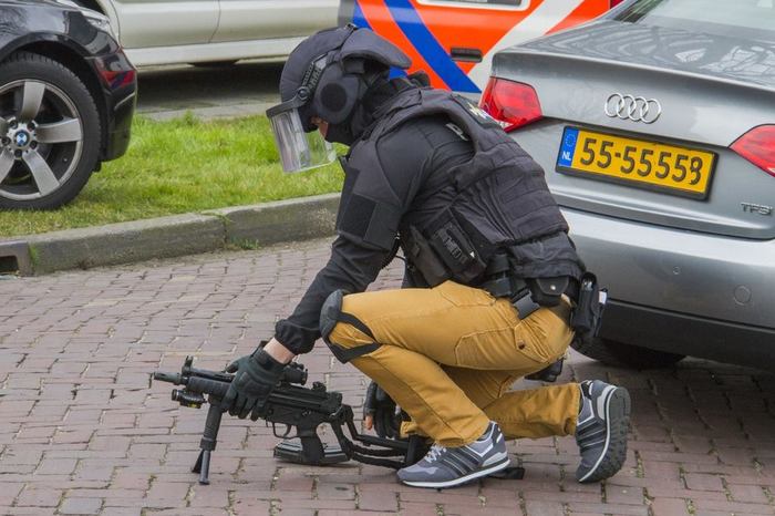 Сотрудники голландского спецподразделения DSI - как отдельный вид моды Dsi, Голландия, Нидерланды, Полиция, Спецназ, Мода, Стиль, Милитари, Длиннопост