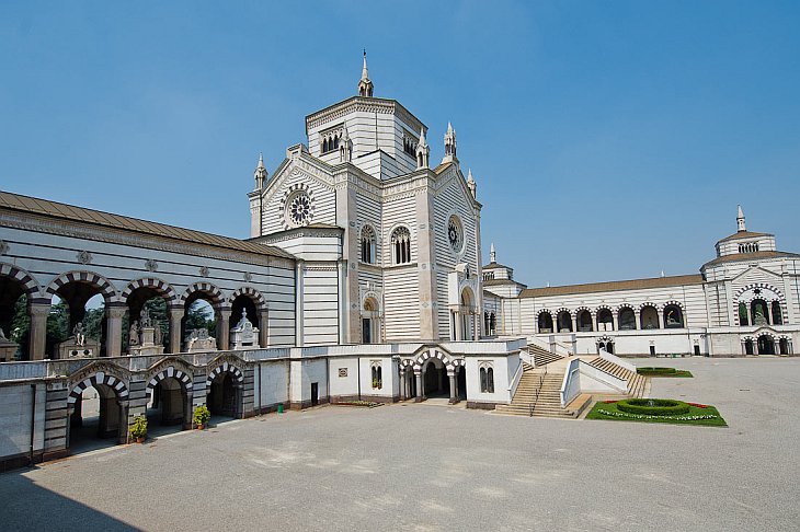 Прогулка по одному из самых красивых кладбищ в Европе Прогулка по одному из самых красивых кладбищ в Европе Европа