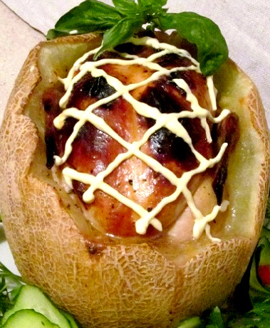 курица в арбузе готовим на юморе. original. курица в арбузе готовим на юморе фото. курица в арбузе готовим на юморе-original. картинка курица в арбузе готовим на юморе. картинка original. Как вы предпочитаете готовить курицу? В духовке, на сковороде или на гриле? Какой бы способ вы ни выбрали, вряд ли вы пробовали использовать в рецепте арбуз! Но совершенно напрасно!