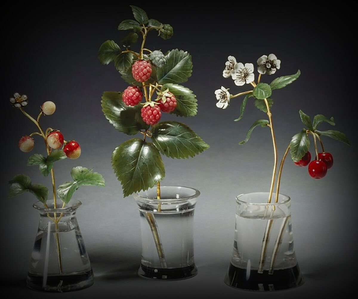 Невероятные «живые» цветы из драгоценных камней Карла Фаберже. Кто вдохновил великого мастера?