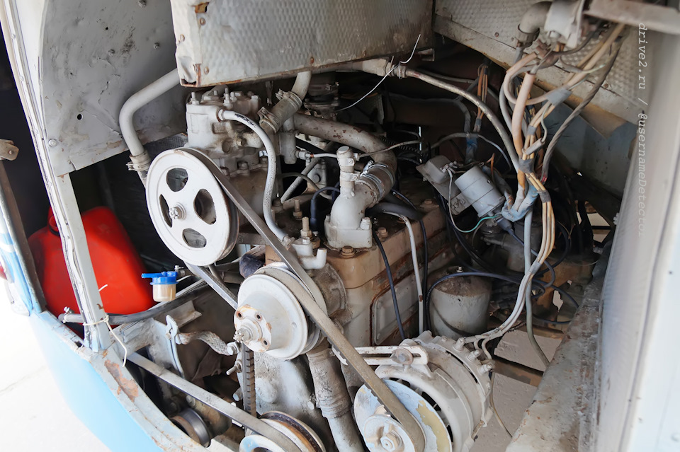 ЛАЗ-695Б: Первый в космосе, или автобус для Гагарина видео,машины