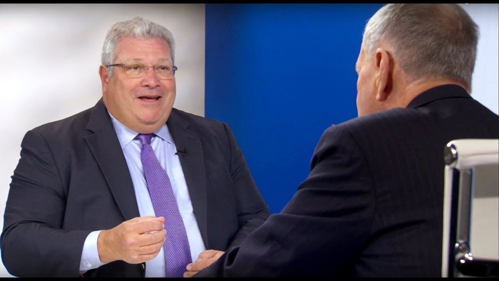 Варшава в нокдауне после слов американского ястреба о «смешных поляках»