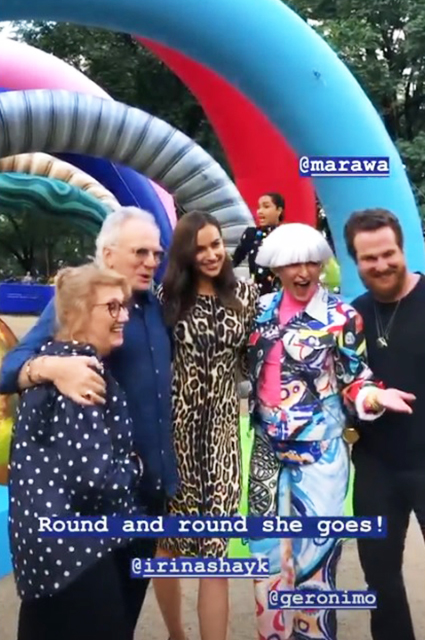 Ирина Шейк в "хищном" платье на презентации в Нью-Йорке Звездный стиль