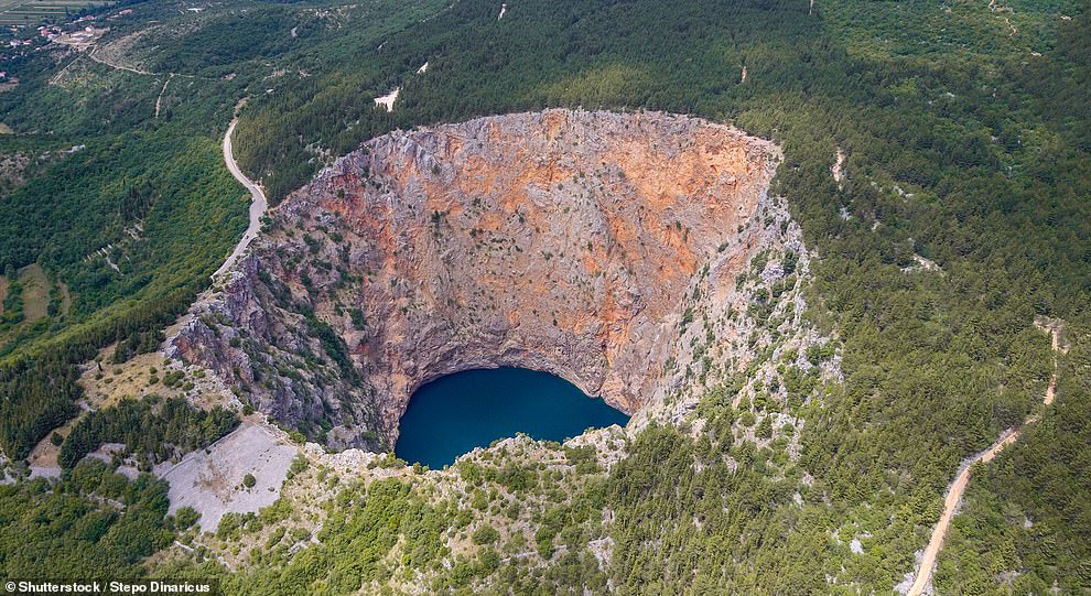 Пропасти и бездны Земля,любопытное