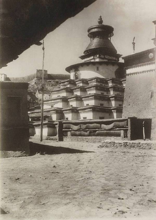 Приключения первых фотографий Тибета в 1900 году national geographic,Гомбожаб Цыбиков,история,личности,Овше Норзунов,Пётр Кузьмич Козлов,путешествия,Тибет