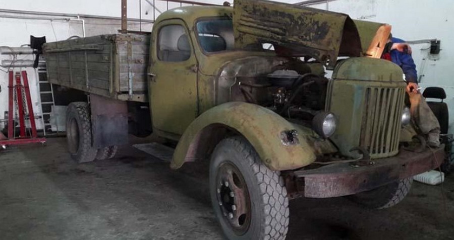 ЗИЛ-164 по прозвищу «Захар» — в металл нельзя, помиловать! ЗИЛ-164 по прозвищу «Захар» — в металл нельзя, помиловать! автомобили,история,ремонт