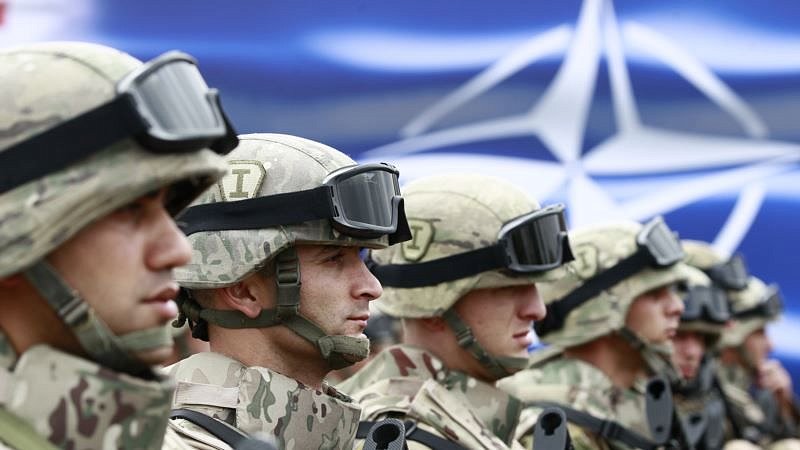Военнослужащие НАТО