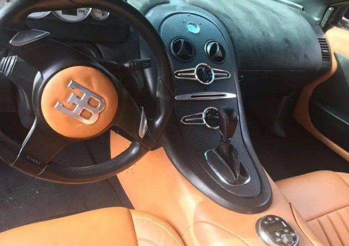 Реплику BUGATTI VEYRON  продают дешевле  оригинала в 20 раз автомобили,машины