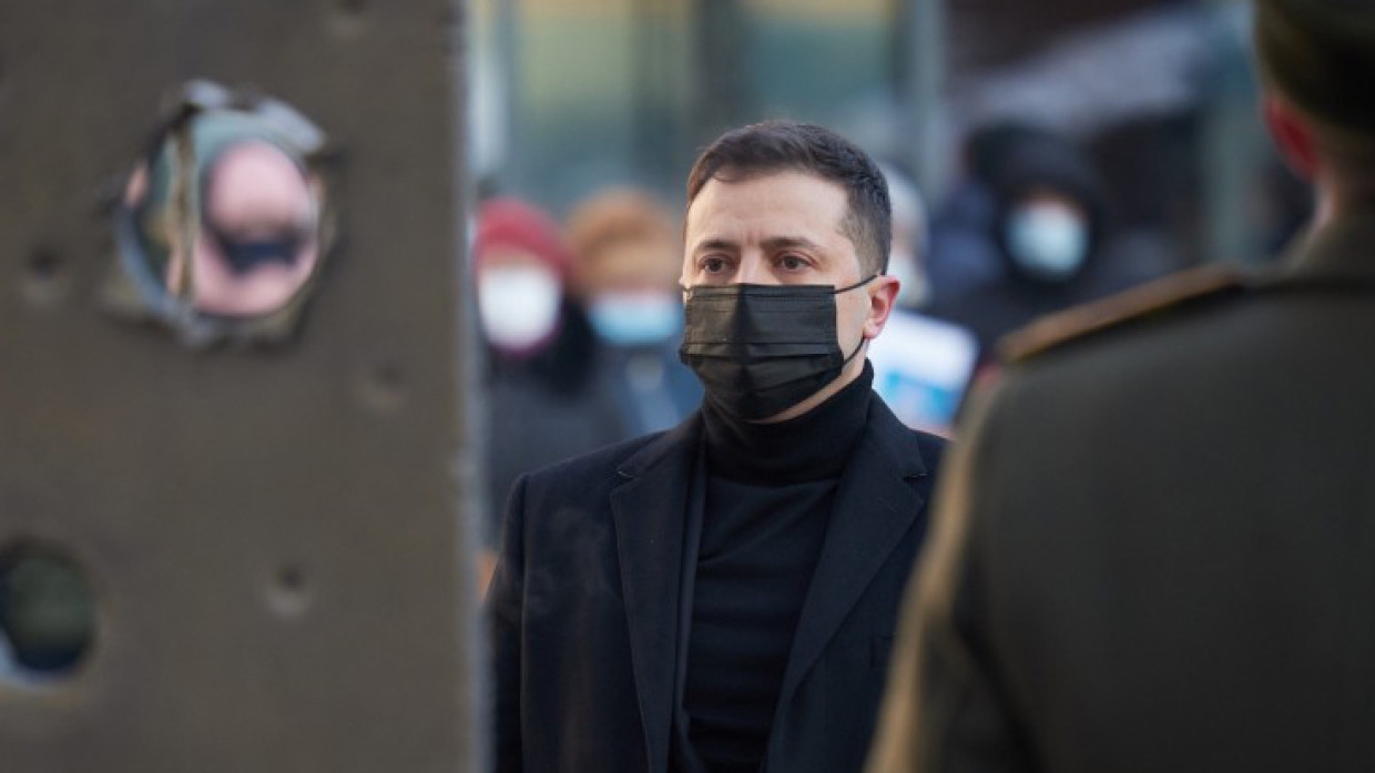 Кортеж Зеленского усилили после обстрела автомобиля его помощника Шефира