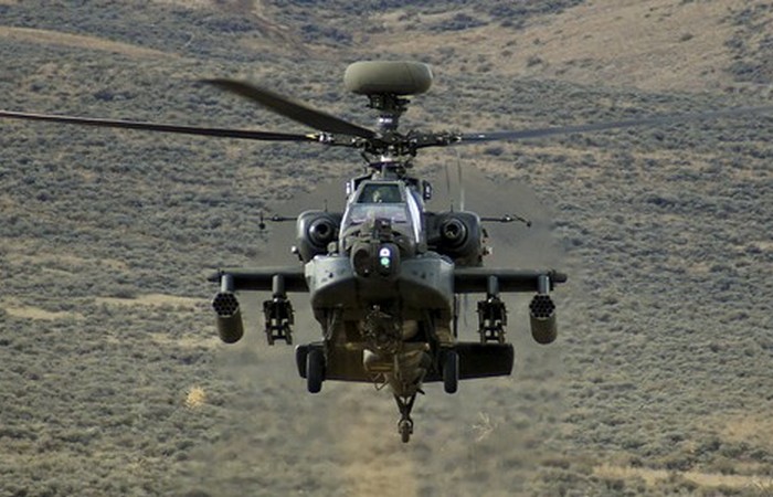 Вертолет AH-64E «Apache Guardian».
