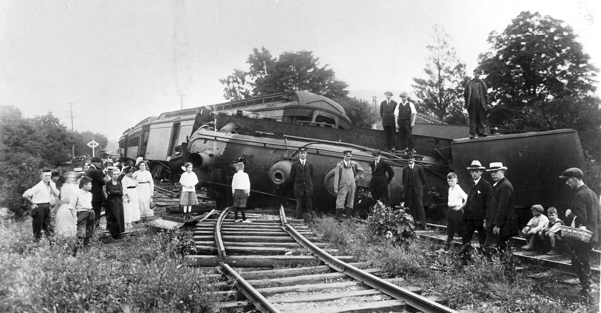 Крыша вагона на плечах императора: что именно произошло 29 октября 1888 года и почему Крыша вагона на плечах императора: что именно произошло 29 октября 1888 года и почему история