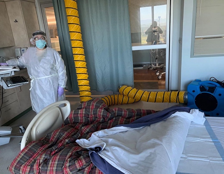 Шэрон Стоун рассказала о борьбе своей сестры Келли с коронавирусом: "Ее заразил один из вас, противников масок" Шэрон Стоун рассказала о борьбе своей сестры Келли с коронавирусом: "Ее заразил один из вас, противников масок" Звезды,Новости о звездах