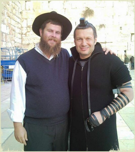 7 наших звезд-евреев, которые чтут традиции своего народа, стараясь не афишировать это 7 наших звезд-евреев, которые чтут традиции своего народа, стараясь не афишировать это