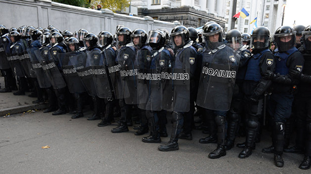 Полиция задержала 11 боевиков Михомайдана за нежелание отдавать отобранную у нацгвардейцев амуницию