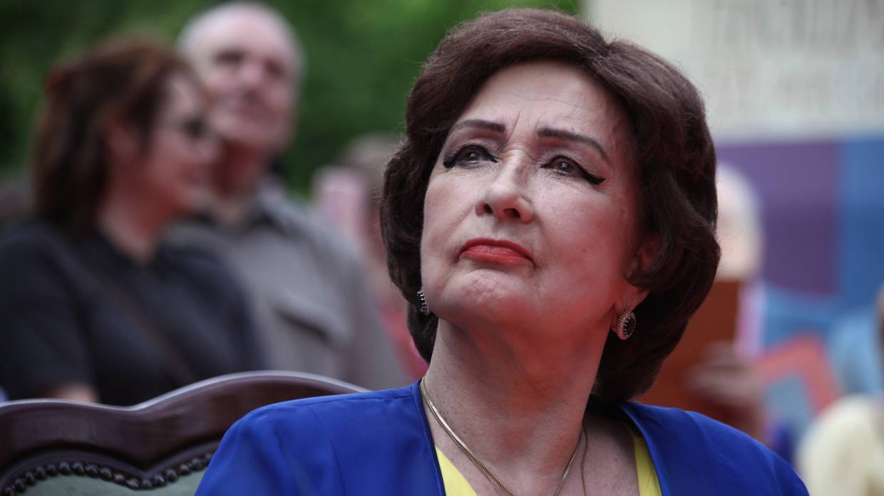 «Не знала слухов и девиц»: Кириенко в архивном интервью рассказала, кого любила всю жизнь Шоу-бизнес