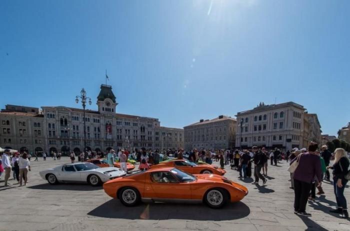 Компания Lamborghini провела собственный конкурс элегантности автомобили,автомобиль,автосалон,машины,тюнинг