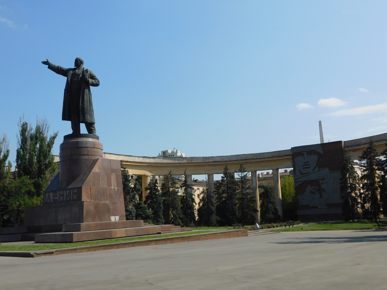 Площадь волгоградской. Площадь Ленина Волгоград. Площадь Ленина Волгоград памятник. Площадь Ленина Сталинград. Архитектурный ансамбль Волгограда.