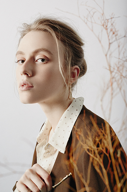 Главная деталь: выбираем аксессуары на любой вкус из новых лукбуков Главная деталь: выбираем аксессуары на любой вкус из новых лукбуков Лукбук