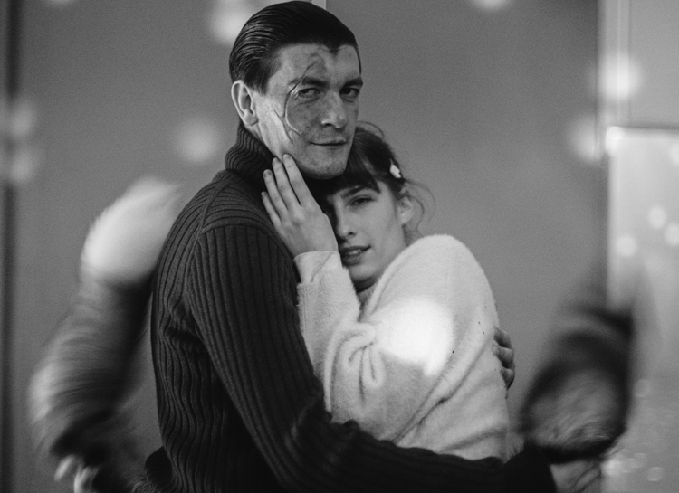 В.О.Л.К.: Муся Тотибадзе представила новый клип с участием Александра Гудкова Звезды,Новости о звездах