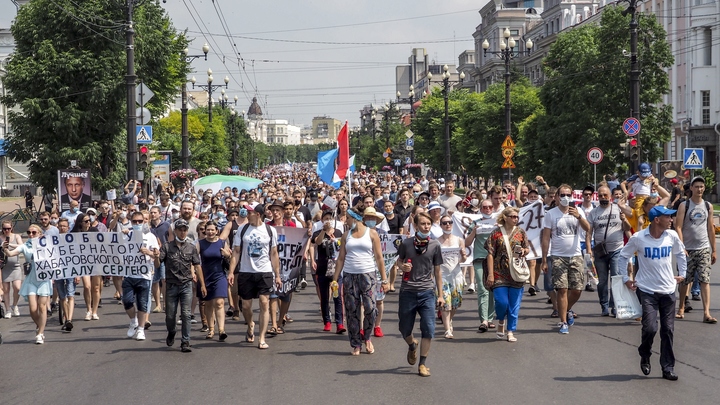 Кто на самом деле вышел на улицы Хабаровска: Отец Андрей Ткачёв наглядно показал этих людей