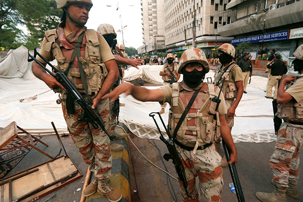 Произойдет ли в Пакистане военный мятеж: Политика: Мир: Lenta.ru