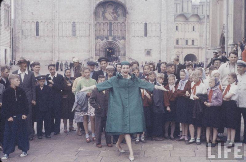 Christian Dior: как прошел первый визит в Москву в 1959 году