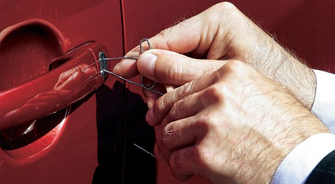 Картинки по запросу Как открыть автомобиль без ключа
