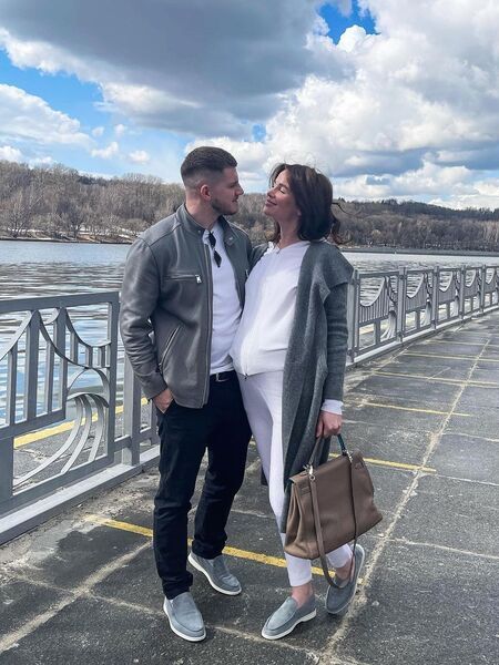 Экс-подруга Тимати певица Алекса впервые стала мамой Дети,Беременные звезды