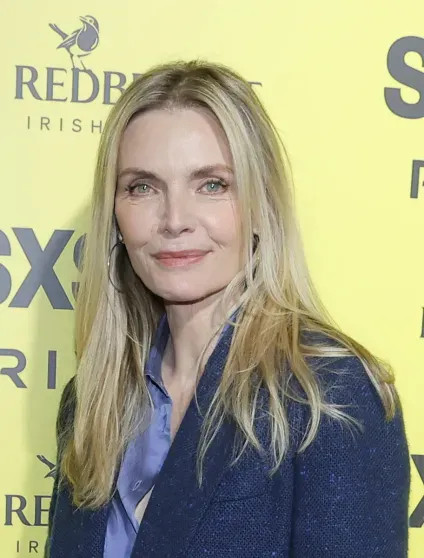 Деми Мур (в открытом платье), сёстры Дакота и Эль Фаннинг, Мишель Пфайффер посетили фестиваль SXSW — 2026 МурДеми, новый, ФаннингЭль, Дакота, Фаннинг, Мишель, Пфайффер, фильм, независимый, представила, Сестра, деньгами, проблемы, Марго, Apple, представили, сериал, фестивале, никогда, ГонсалесПфайффер