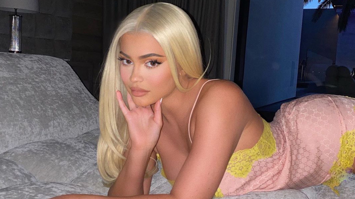 Кайли Дженнер станет матерью во второй раз